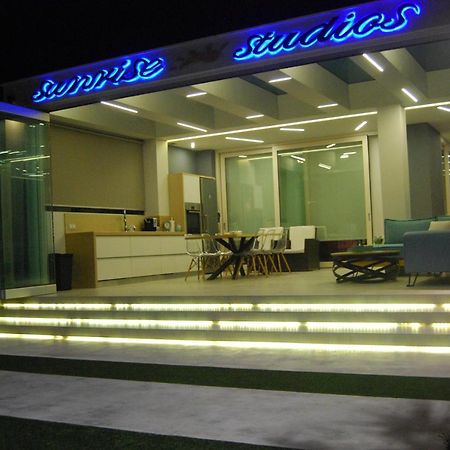 Sunrise Studios Resort Скала Потамияс Екстериор снимка